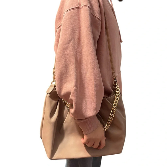 Moda Luxe vegan leather handbag, like new - Picture 6 of 8